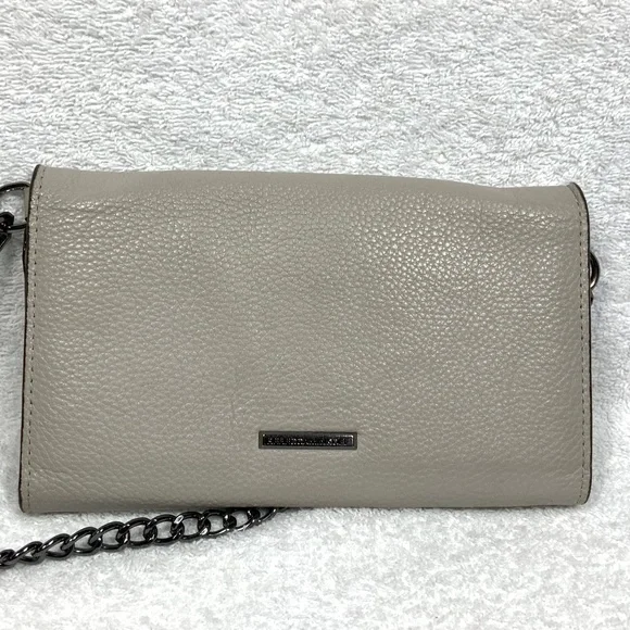 NWOT - Rebecca Minkoff Wallet/Clutch on chain - Picture 3 of 16